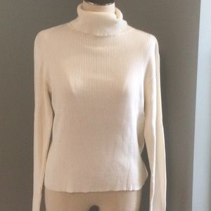 Fairweather ribbed turtleneck. Ivory. Sz XL